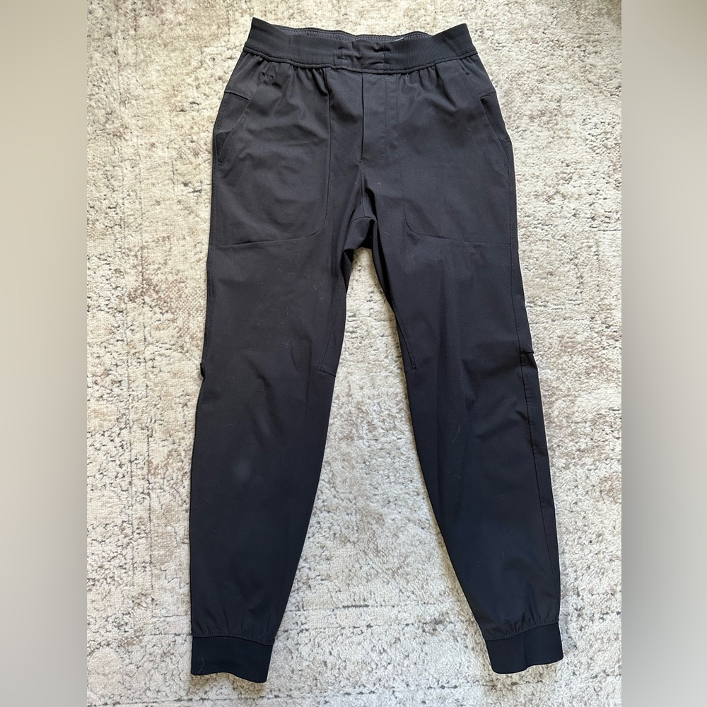 Lululemon - ABC Joggers - Medium - black